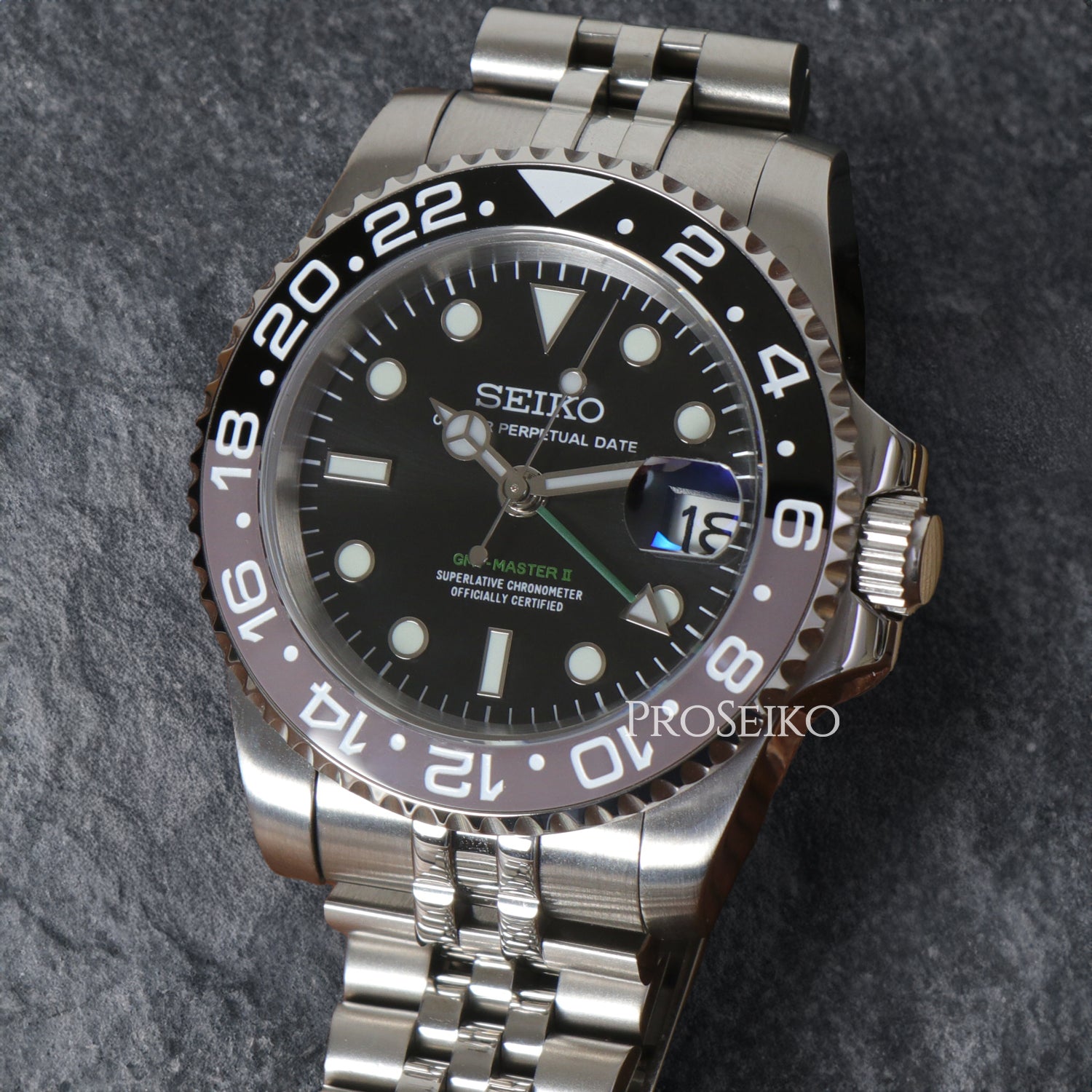 Montre Masteiko - GMT - Bruce Wayne