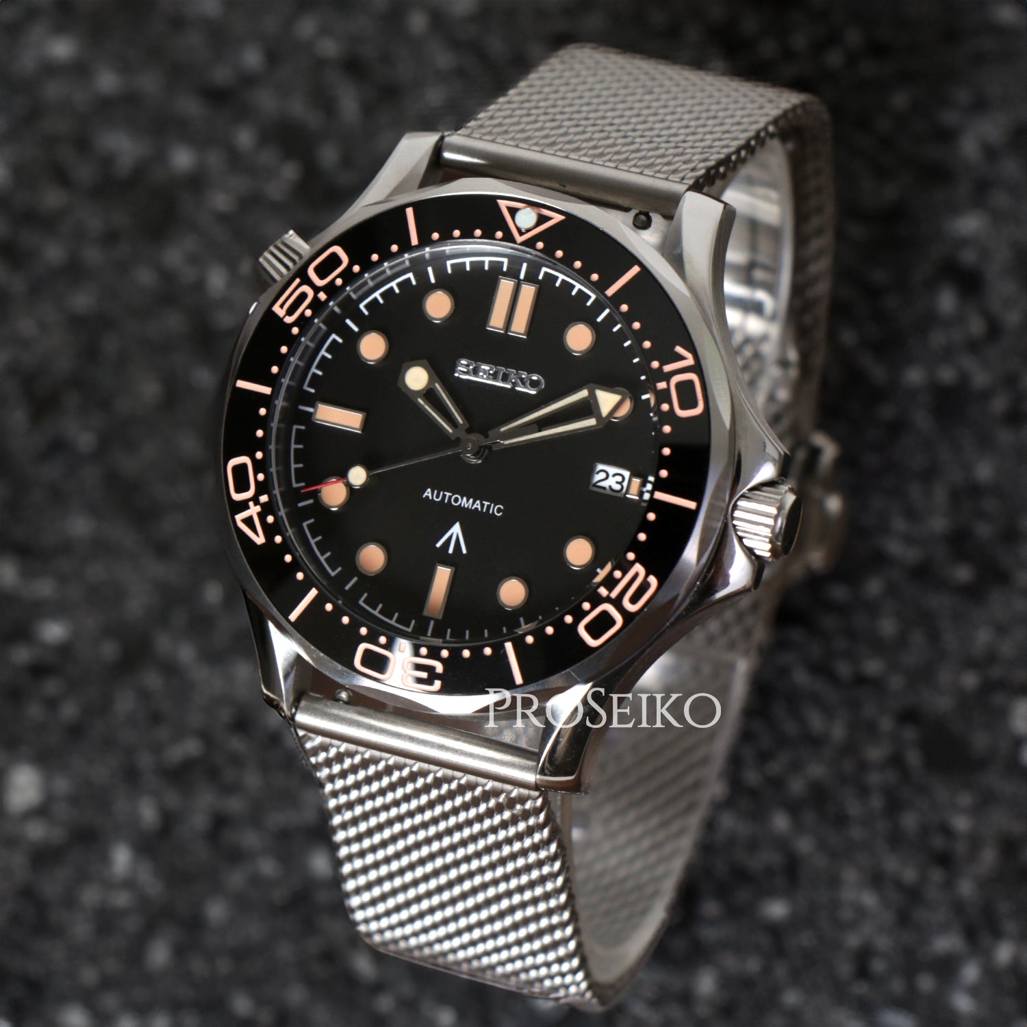 Montre Omeiko - James Bond